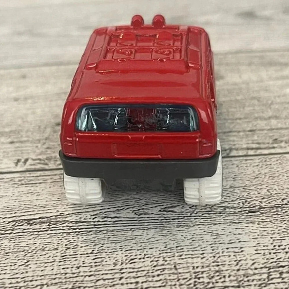 2003 Mattel Hot Wheels Rockster HW Ski Team HW Sports Red Die Cast Vehicle Loose - Picture 4 of 8